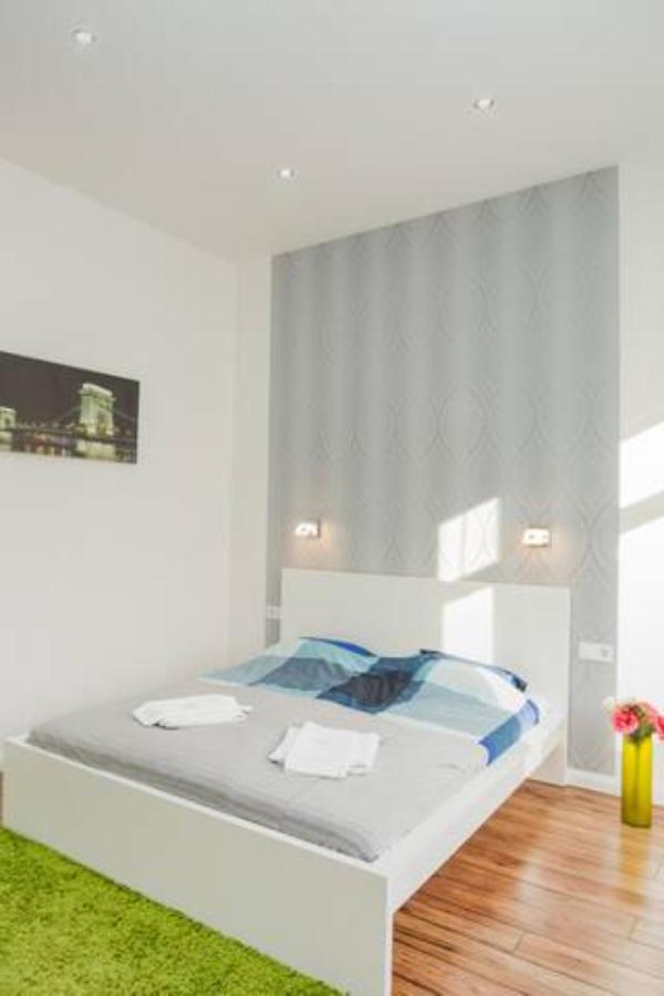 Hi-Bp Design Home Apartments In The Heart Of บูดาเปสต์ ภายนอก รูปภาพ